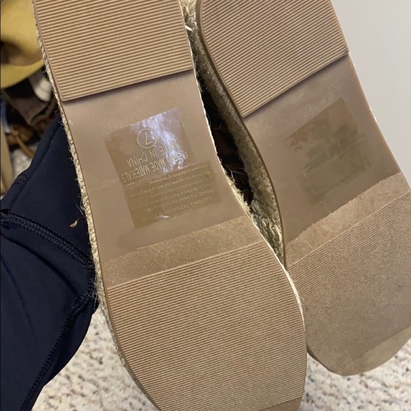 Platforms - Picture 3 of 3